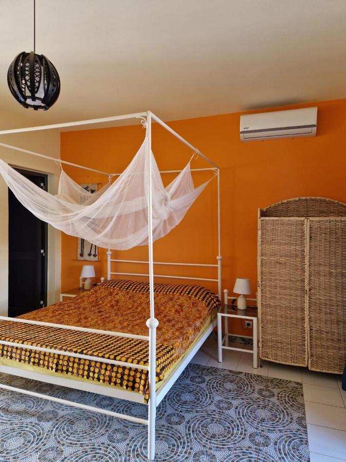 Dekk Jamm, Ou L'On Trouve La Paix Hotel Toubab Dialao Bagian luar foto