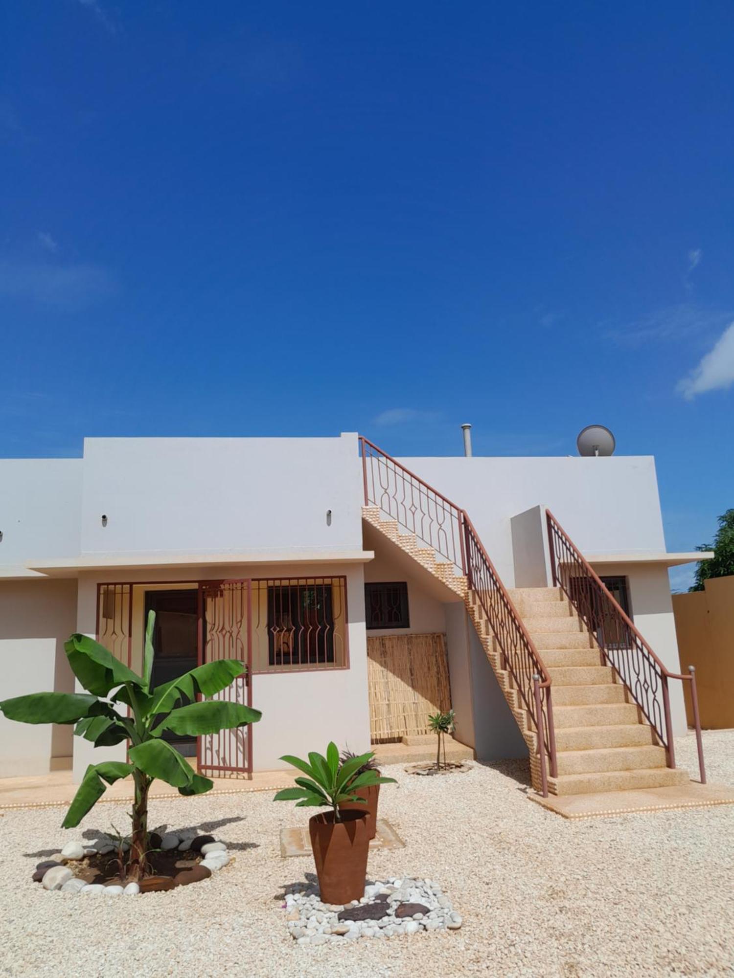 Dekk Jamm, Ou L'On Trouve La Paix Hotel Toubab Dialao Bagian luar foto